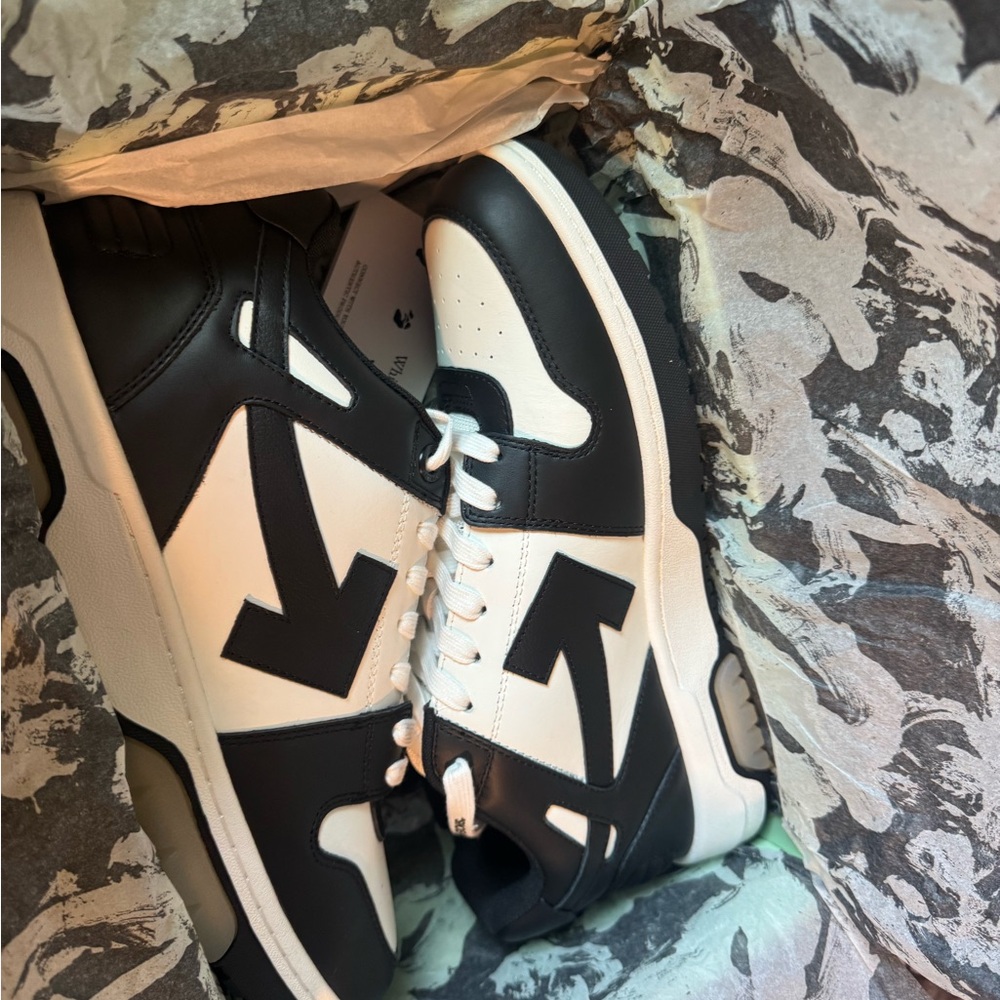 Off-White Black and White out of office leather Sneakers Never Worn